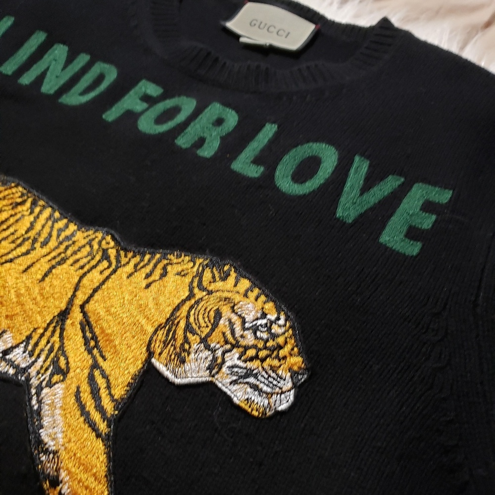 *RARE* GUCCI 'BLIND FOR LOVE' TIGER SWEATER - Picture 5 of 5